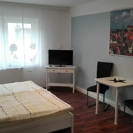 Ferien - Und Messewohnung Am Woehrder Apartman *