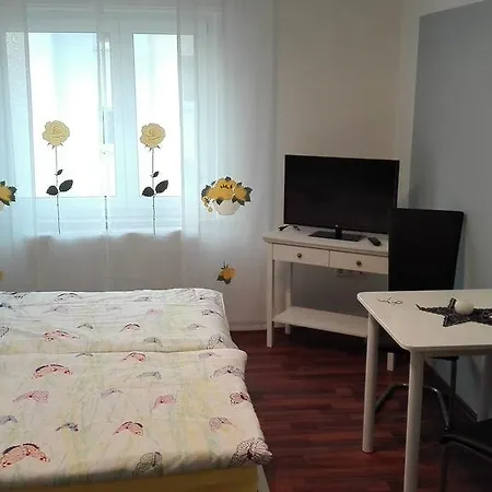 Lägenhet Ferien - Und Messewohnung Am Woehrder Nürnberg