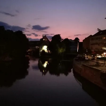 Lägenhet Ferien - Und Messewohnung Am Woehrder Nürnberg
